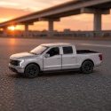 Model metalowy 2022 Ford F-150 Lightning Platinum MSZ szary pull-back